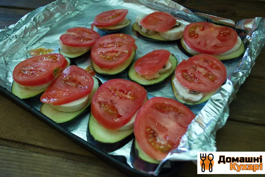 баклажани, запечені з помідорами і сиром - фото крок 5