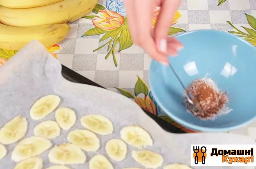 бананові чіпси (сушені банани з корицею) - фото крок 2