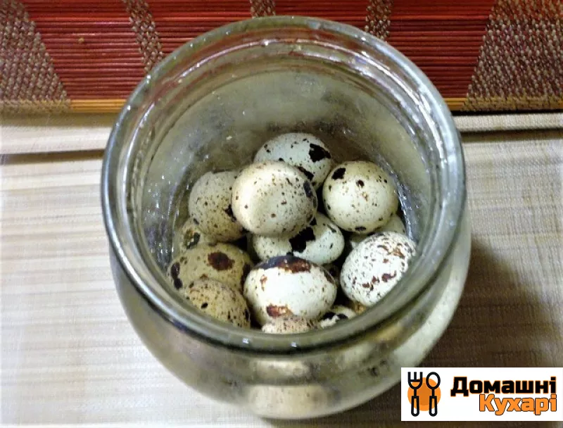 Базовий курячий бульйон з перепелиними яйцями - фото крок 4