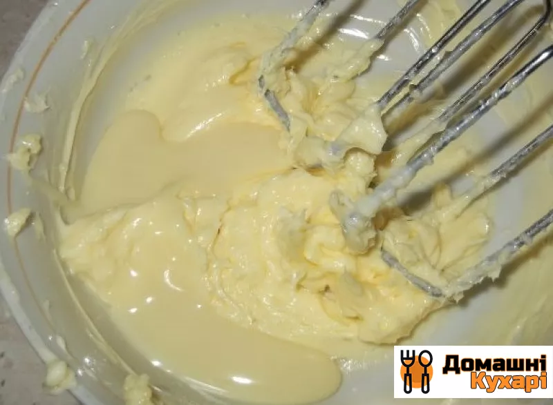 Бісквітне тістечко з масляним кремом - фото крок 3