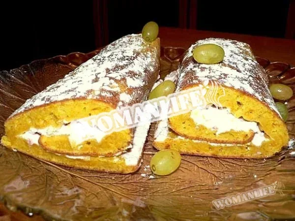 Рулет з гарбузово-сирним кремом
