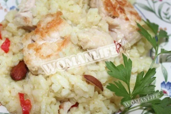 Китайський солодкий і гострий плов з куркою