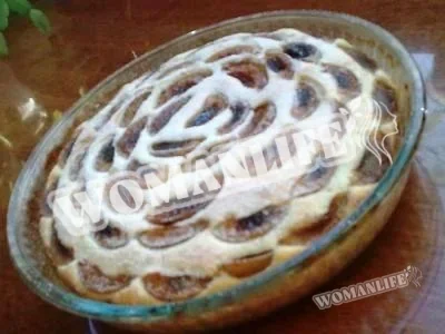 Сирно-сливовий пиріг