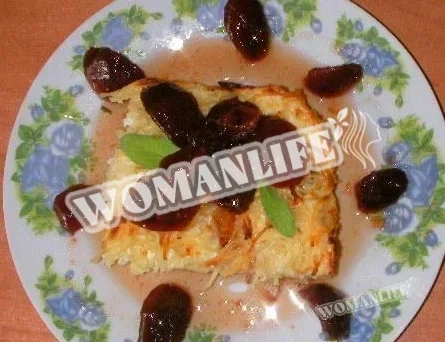 Лапшевник з сиром і родзинками