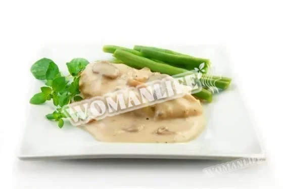 Курячі грудки з манговим соусом