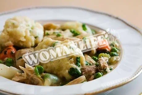Смачні курячі ніжки з пельменями