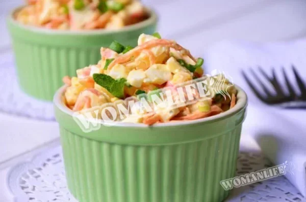 Салат з морквою, картоплею, кукурудзою і крабовими паличками