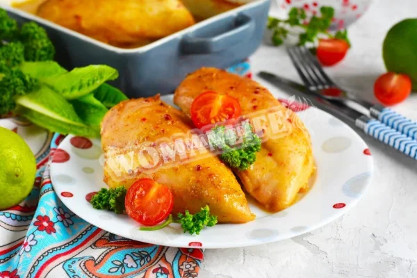 Курячі грудки з гірчицею і медом в духовці