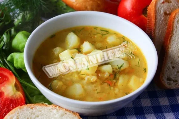 Курячий суп з рисом і картоплею