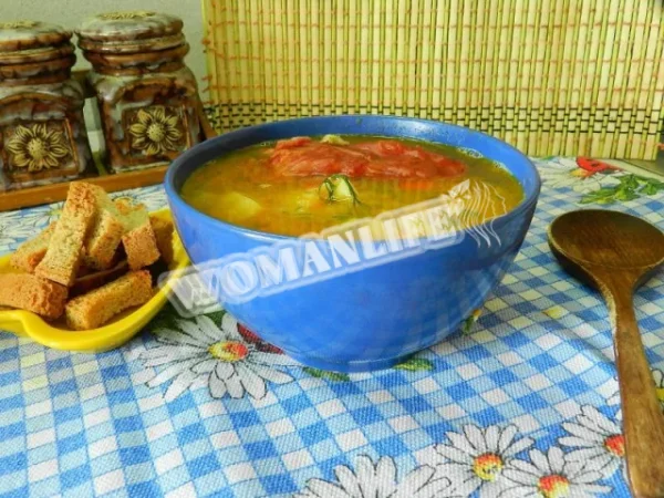 Гороховий суп з копченими ребрами в мультиварці