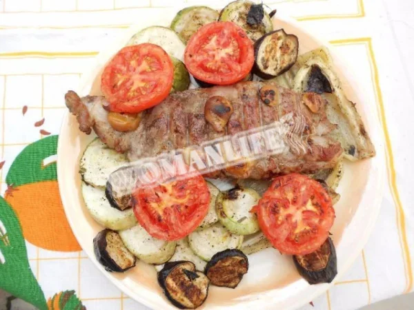 Свинячі ребра з грушами