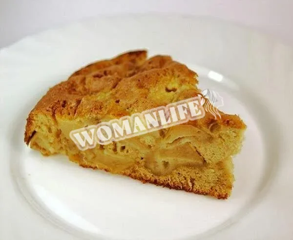 Яблучний пиріг шарлотка