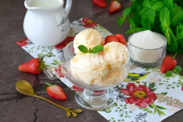 Морозиво з молока і цукру