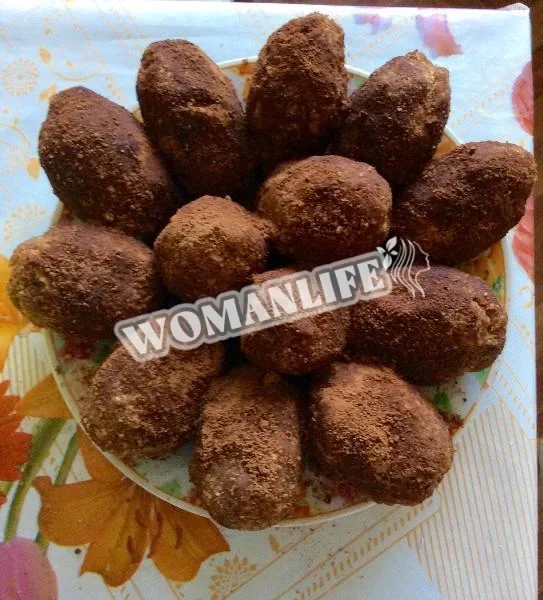 Картопляний пиріг з крекерами та волоськими горіхами