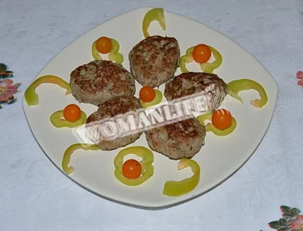 Курячі котлети ПП з пластівцями