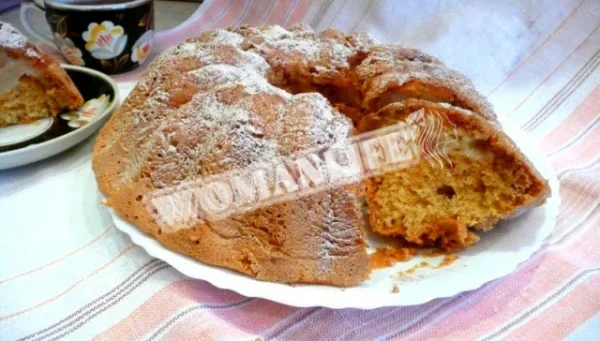 Шарлотка груші яблука