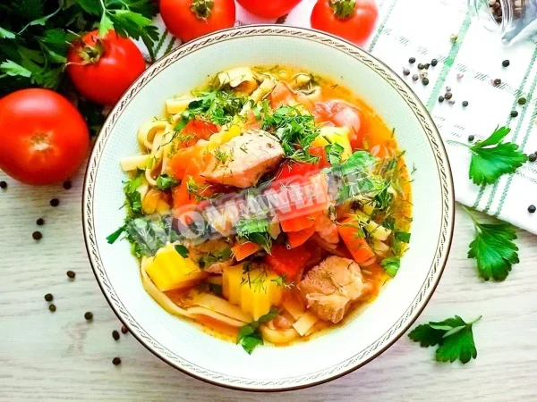 Лагман зі свинини з картоплею та локшиною