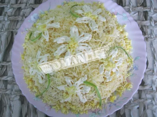 Салат з печерицями і крабовими паличками