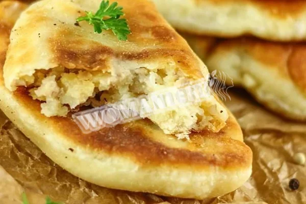 Дріжджові пиріжки на сковороді