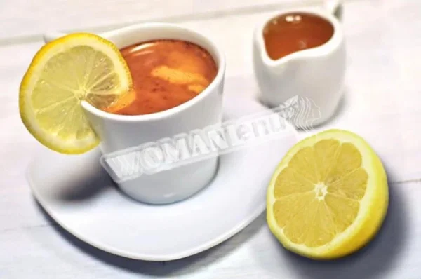 Кава з лимоном і медом
