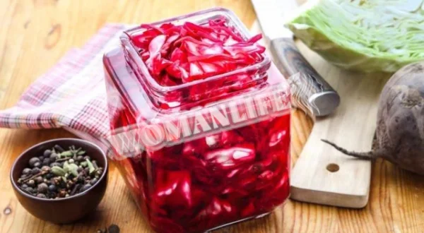 Маринована капуста з буряком по-грузинськи на зиму