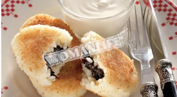 Зрази з рисової каші з молоком і чорносливом