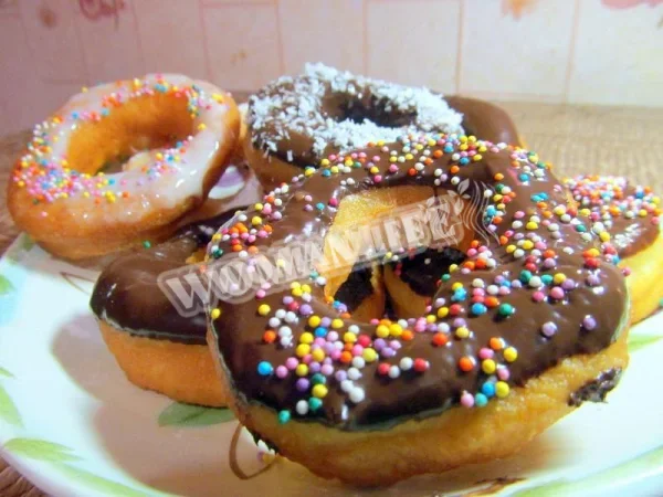 Класичні пончики на дріжджах