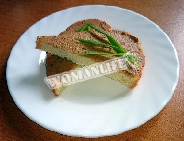 Паштет з курячої печінки з морквою