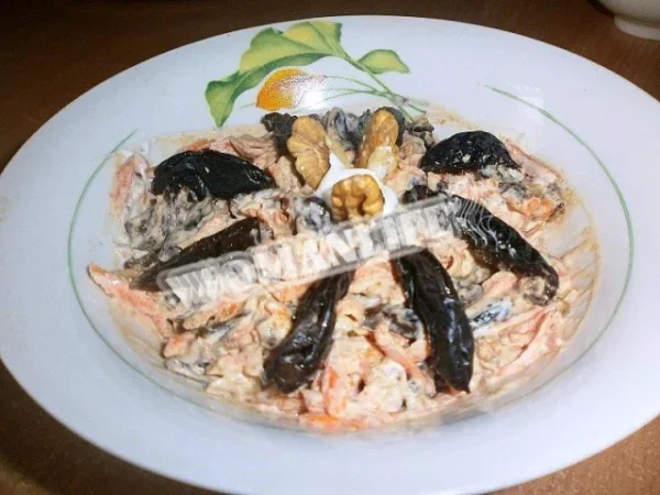 Солодкий салат Чорнослив
