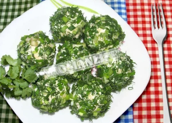 Сирні кульки з зеленню і часником