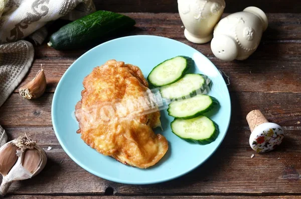 Куряча грудка в клярі на сковороді
