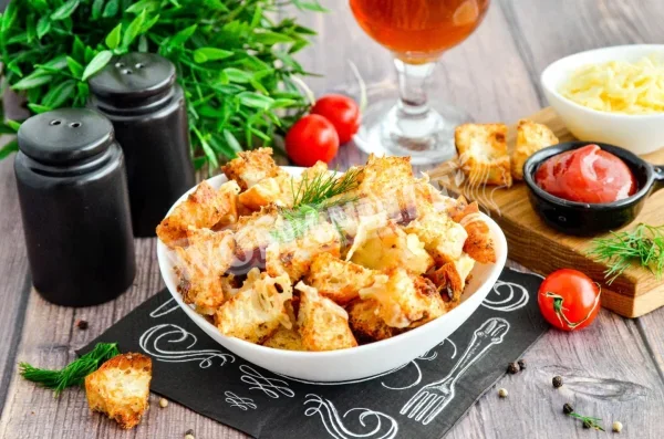 Сухарики з сиром в духовці