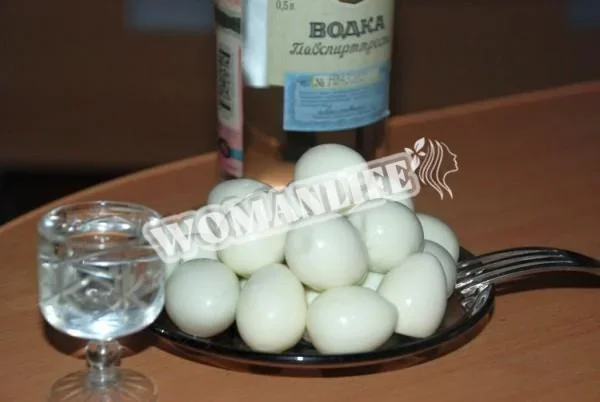 Мариновані перепелині яйця