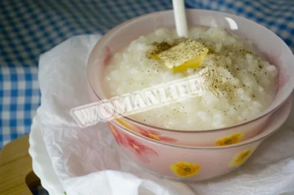 Рисова каша на воді з топленим маслом