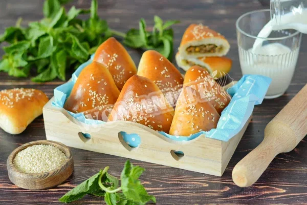 Пиріжки з печінкою в духовці
