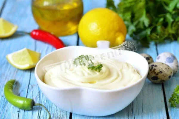 Молочний майонез з перепелиними яйцями