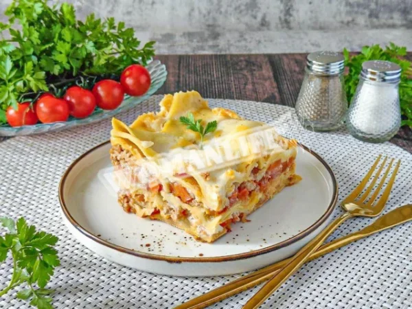 Лазанья в мультиварці з фаршем