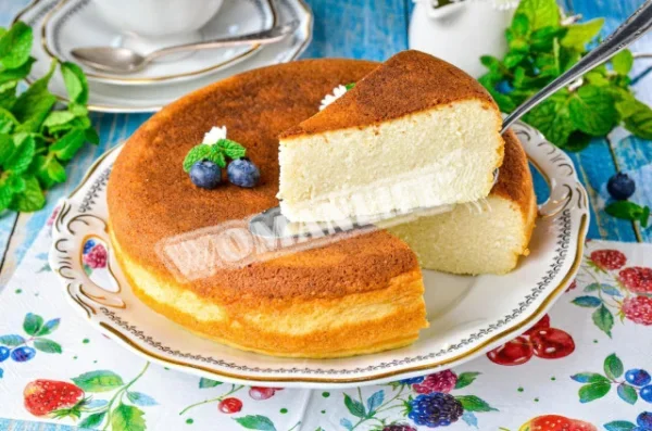 Сирна запіканка з манкою в мультиварці