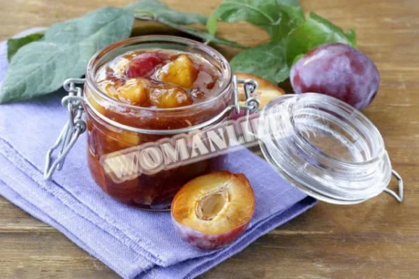 Варення сливове шматочками, прозоре, без кісточок