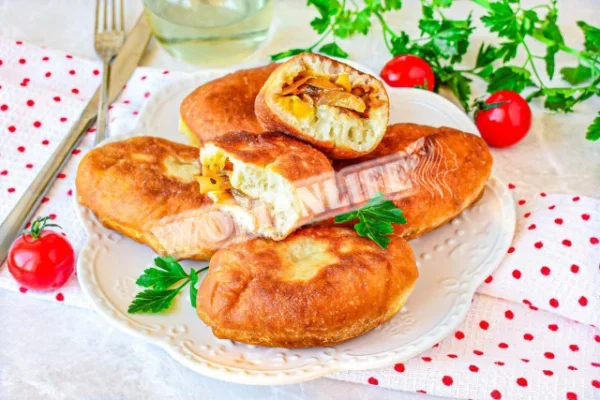 Пиріжки з тіста на содовому та кефірі