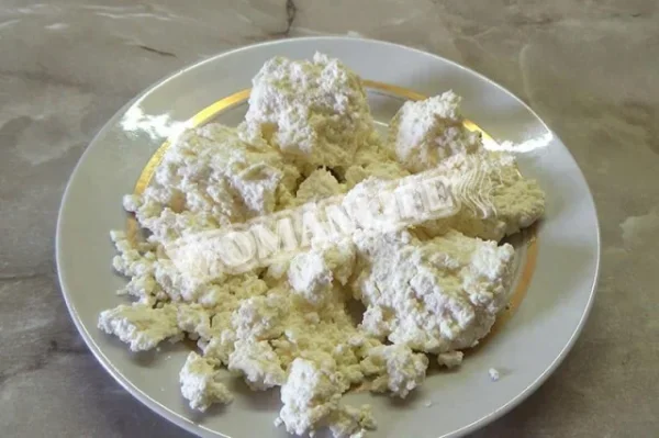Як приготувати сир з кислого молока