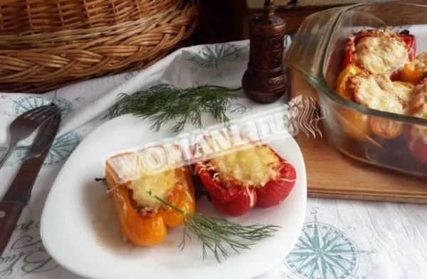 Фарширований болгарський перець без рису