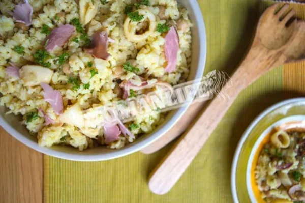 Плов з кальмарами