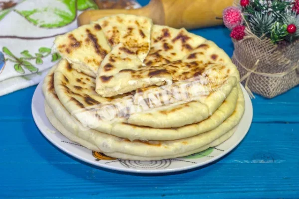 Хачапурі з адигейським сиром