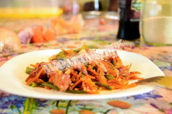 Вінья з куркою та кунжутом