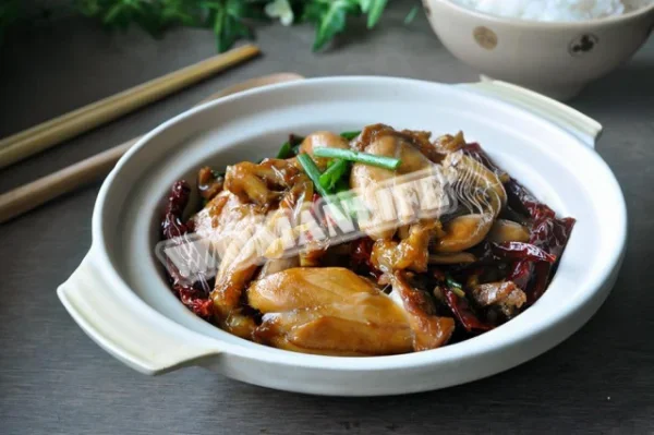 Жаб'ячі лапки Кунг Пао