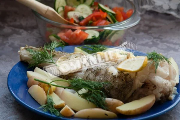 Макрурус, запечений з картоплею