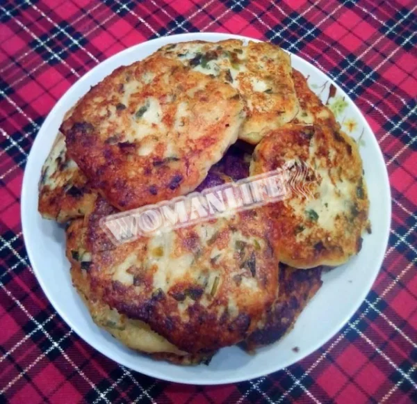 Часникові сирники з перцем