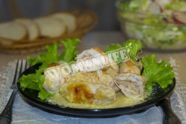 Пальчики з курячого філе з начинкою