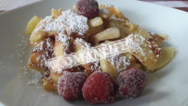 Імператорський омлет Kaiserschmarrn